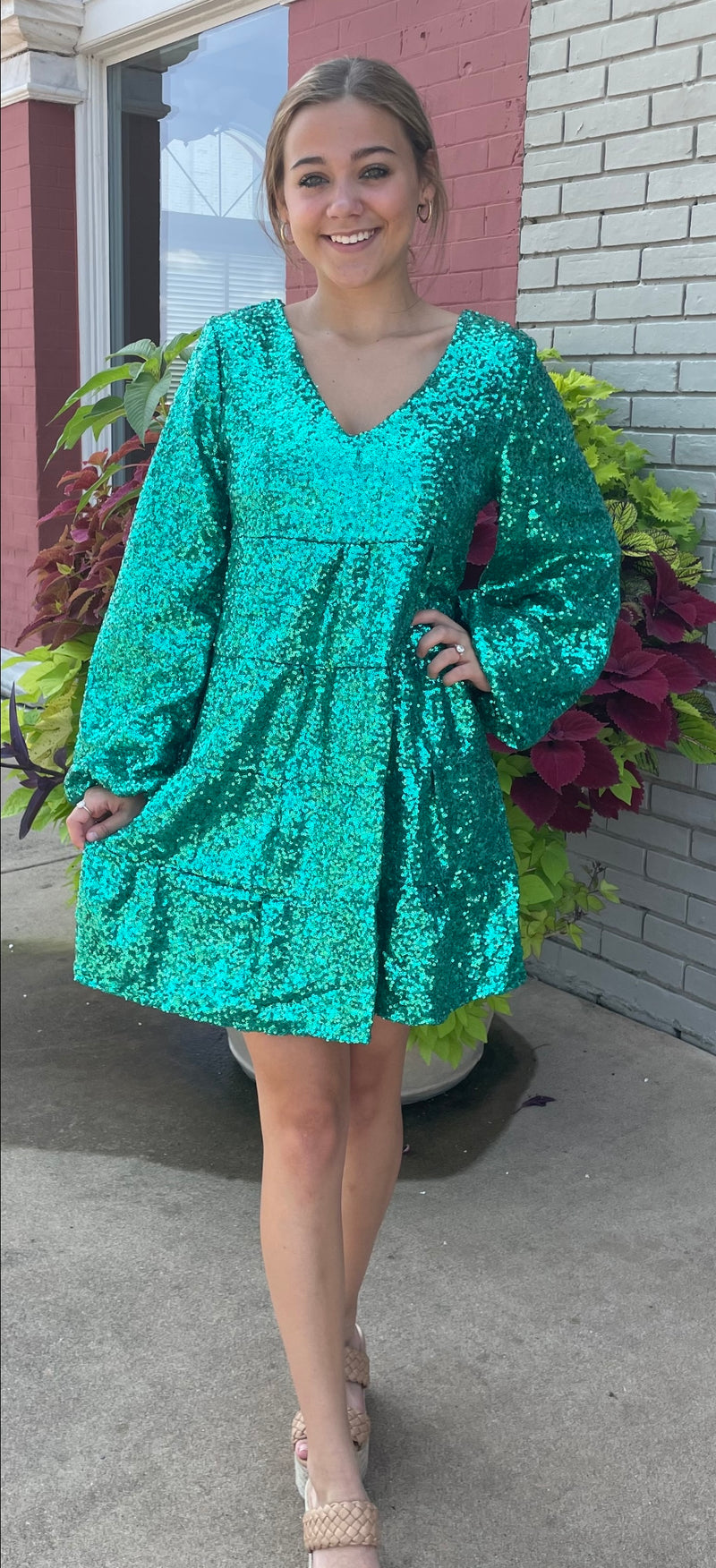 Green Sequin V-Neck Long Sleeve Mini Dress