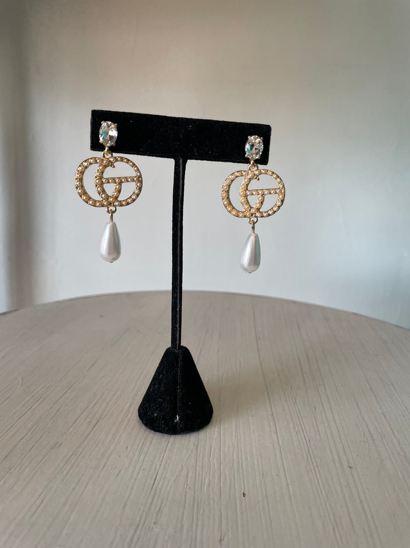 Circle and Teardrop Pearl Earrings